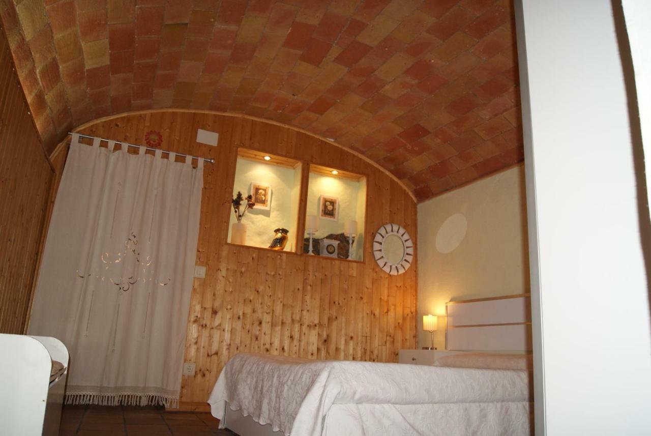 Apartament Codina 40 Appartamento Torroella de Montgrí Esterno foto