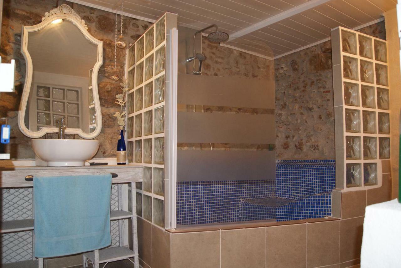 Apartament Codina 40 Appartamento Torroella de Montgrí Esterno foto